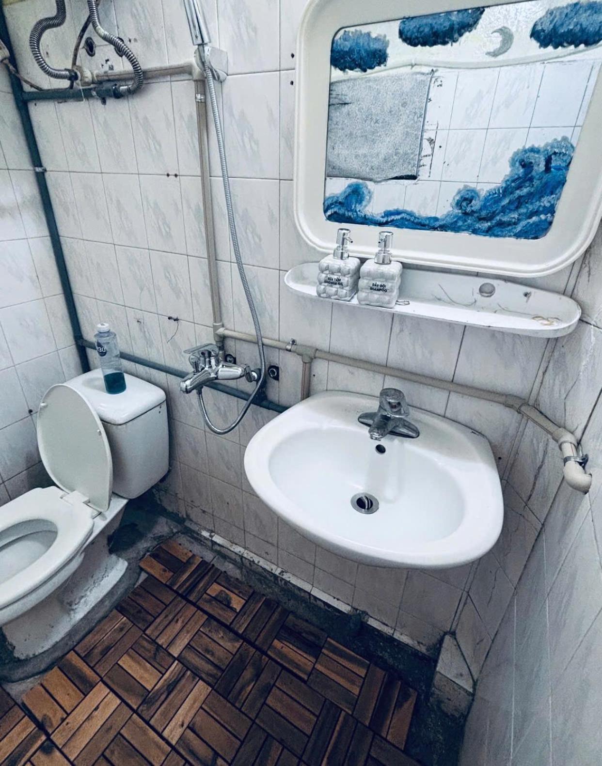 Apartment Mystery Hanoi